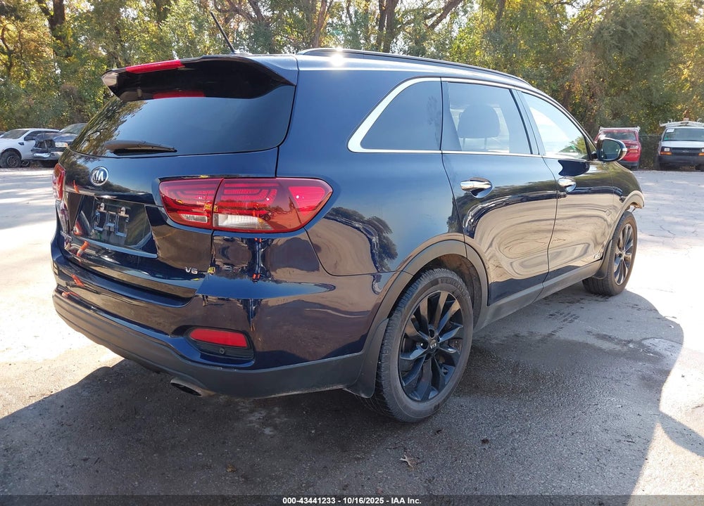 2019 KIA SORENTO VIN: 5XYPGDA50KG608299