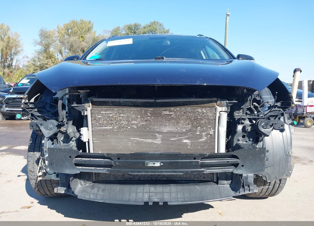 2019 KIA SORENTO VIN: 5XYPGDA50KG608299