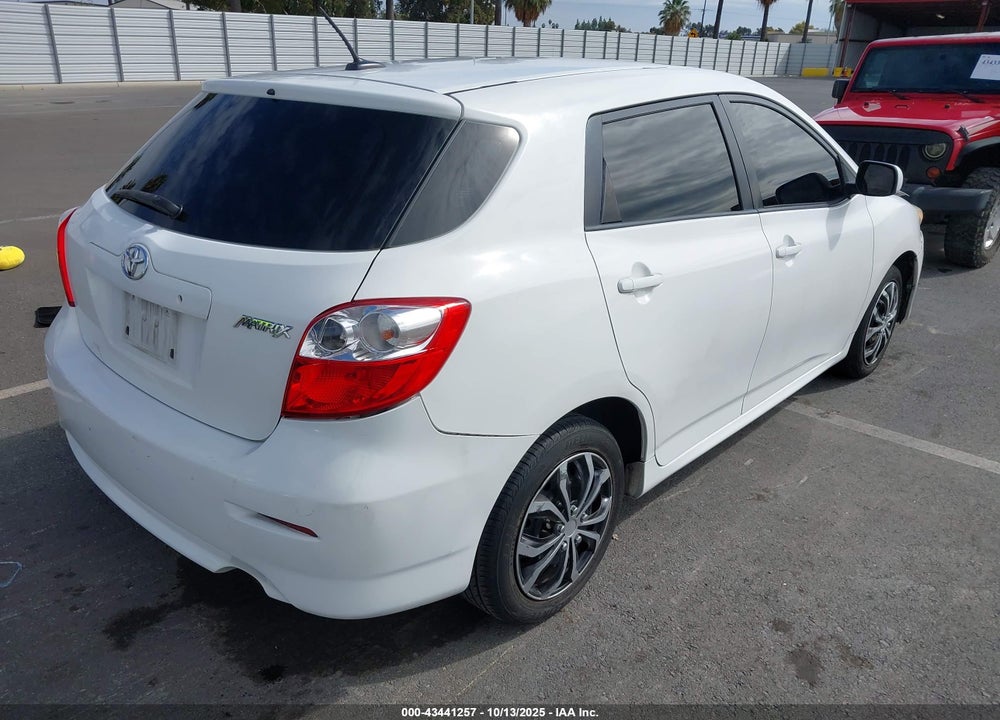 2011 TOYOTA MATRIX VIN: 2T1KU4EE0BC563146
