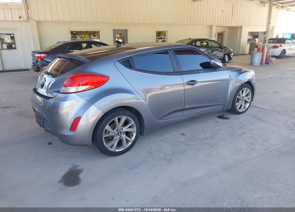 2017 HYUNDAI VELOSTER VIN: KMHTC6AD4HU309804