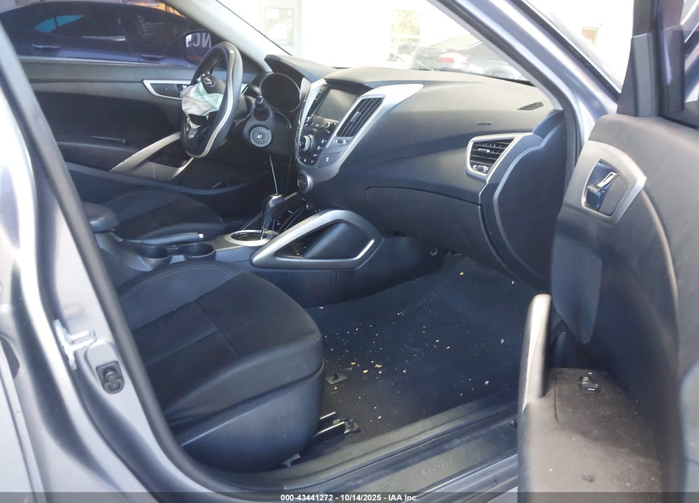 2017 HYUNDAI VELOSTER VIN: KMHTC6AD4HU309804