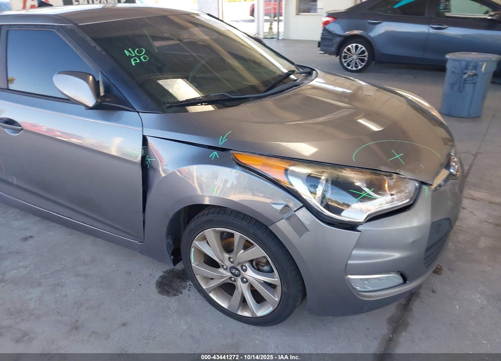 2017 HYUNDAI VELOSTER VIN: KMHTC6AD4HU309804