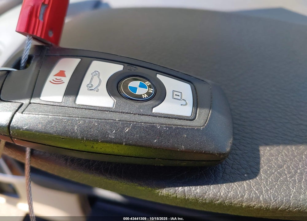 2018 BMW 320I VIN: WBA8E1G50JNU90758