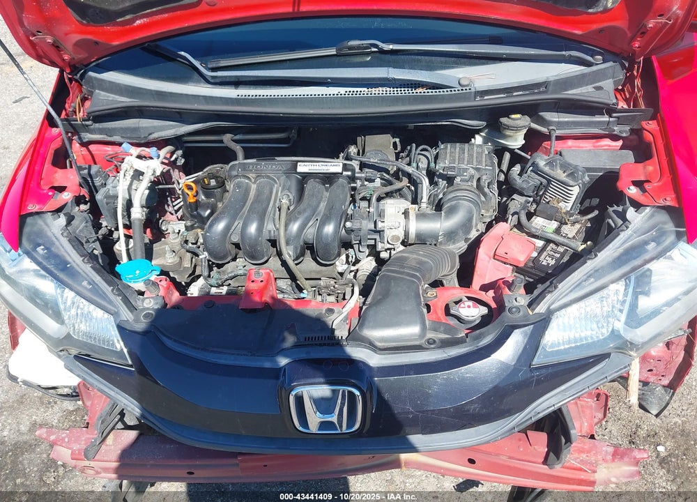 2015 HONDA FIT LX VIN: 3HGGK5H50FM732609