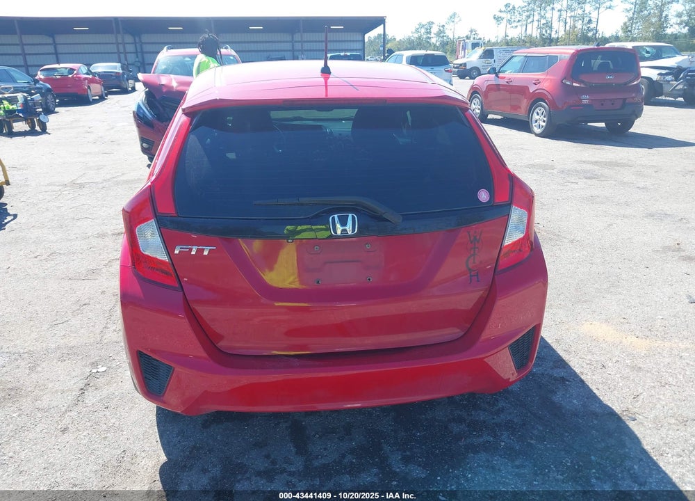 2015 HONDA FIT LX VIN: 3HGGK5H50FM732609