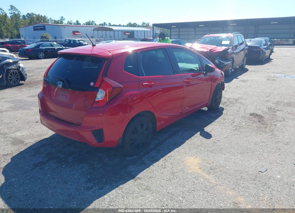 2015 HONDA FIT LX VIN: 3HGGK5H50FM732609