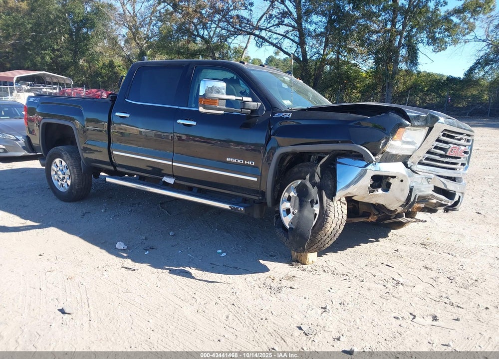 2015 GMC SIERRA 2500HD SLT VIN: 1GT12ZE82FF105503