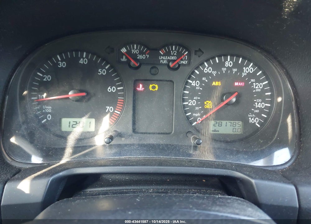2001 VOLKSWAGEN GOLF GLS VIN: 9BWGS21J414017380