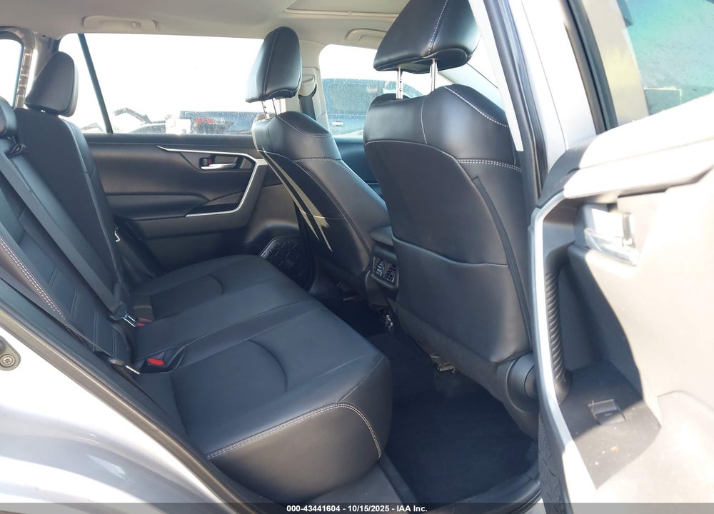 2022 TOYOTA RAV4 VIN: 2T3C1RFV3NC178555
