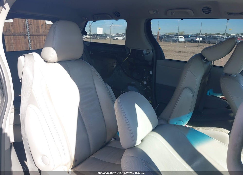 2012 TOYOTA SIENNA XLE LIMITED VIN: 5TDDK3DC6CS048380