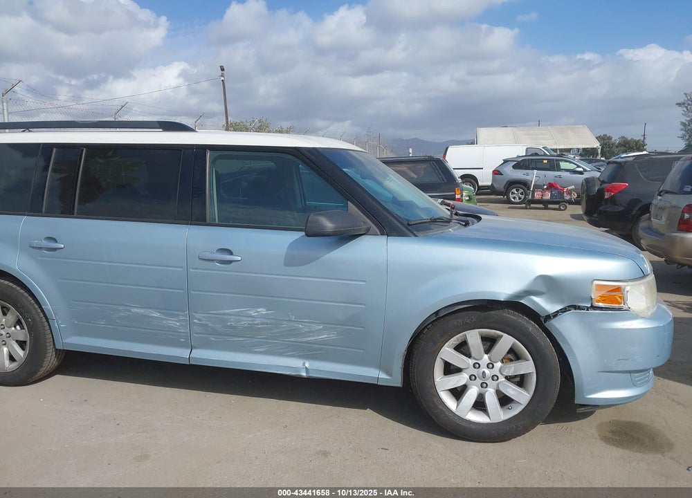 2009 FORD FLEX SE VIN: 2FMDK51C19BB07728