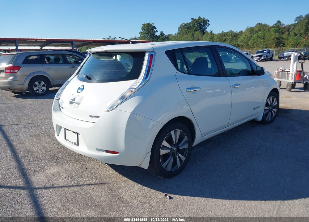 2016 NISSAN LEAF VIN: 1N4BZ0CP8GC311925