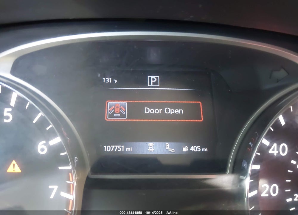 2020 NISSAN PATHFINDER SV 2WD VIN: 5N1DR2BN3LC615832