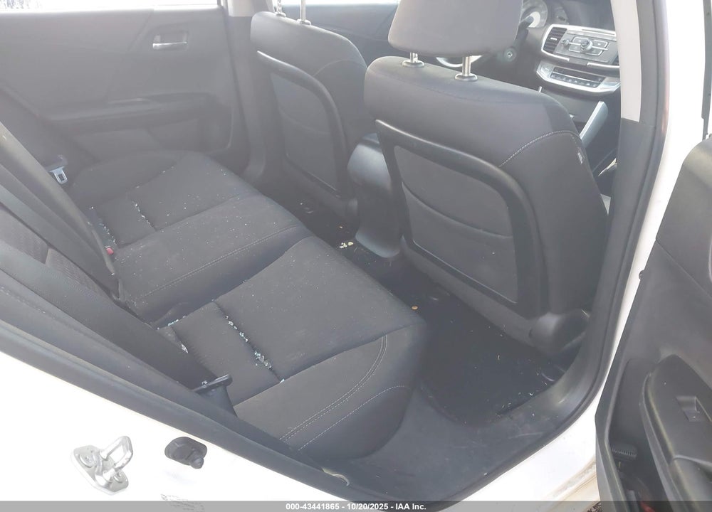 2013 HONDA ACCORD VIN: 1HGCR2F53DA228335