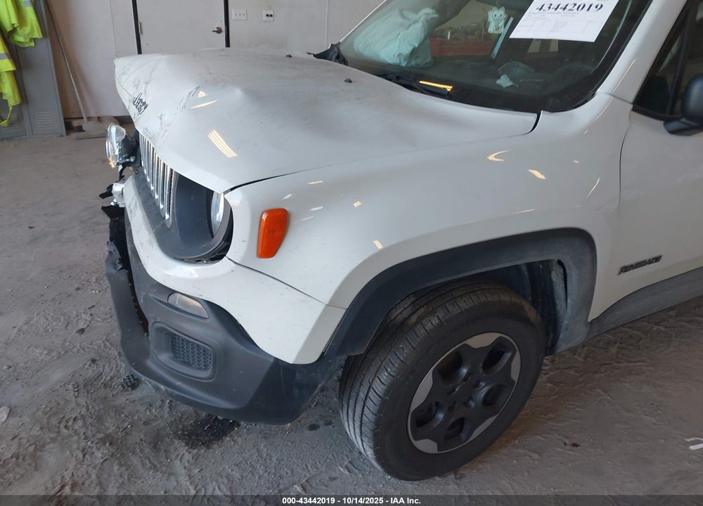 2015 JEEP RENEGADE VIN: ZACCJBAT8FPC38213
