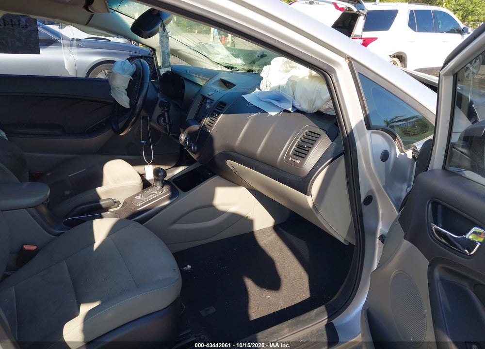 2016 KIA FORTE VIN: KNAFX4A86G5545258