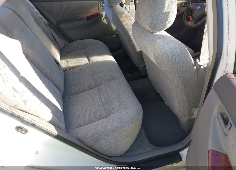 2003 TOYOTA COROLLA LE VIN: JTDBR32E430031443
