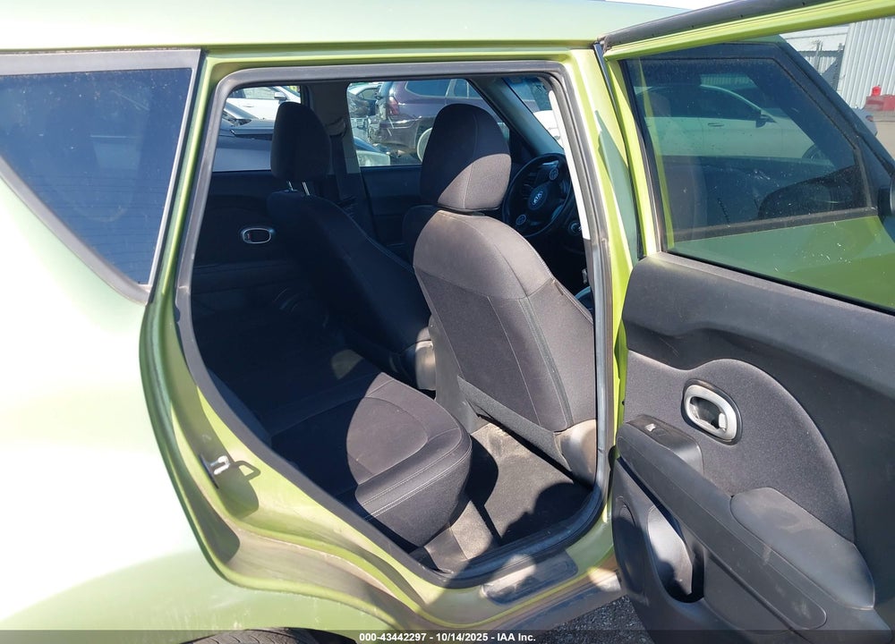 2015 KIA SOUL VIN: KNDJN2A28F7816763
