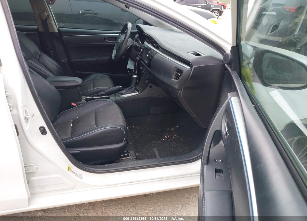 2015 TOYOTA COROLLA S PLUS VIN: 5YFBURHE6FP231839