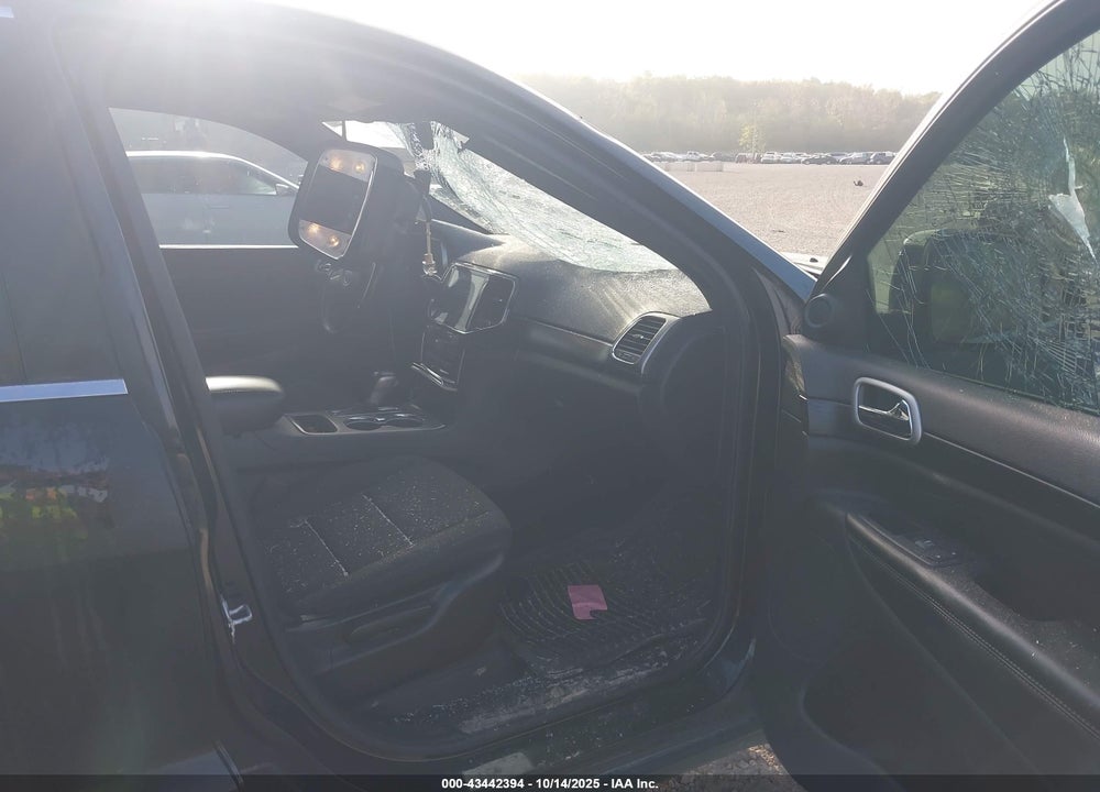 2020 JEEP GRAND CHEROKEE LAREDO VIN: 1C4RJFAG2LC132201