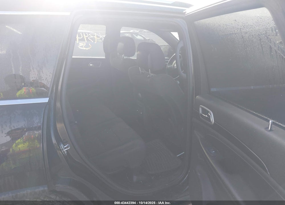 2020 JEEP GRAND CHEROKEE LAREDO VIN: 1C4RJFAG2LC132201