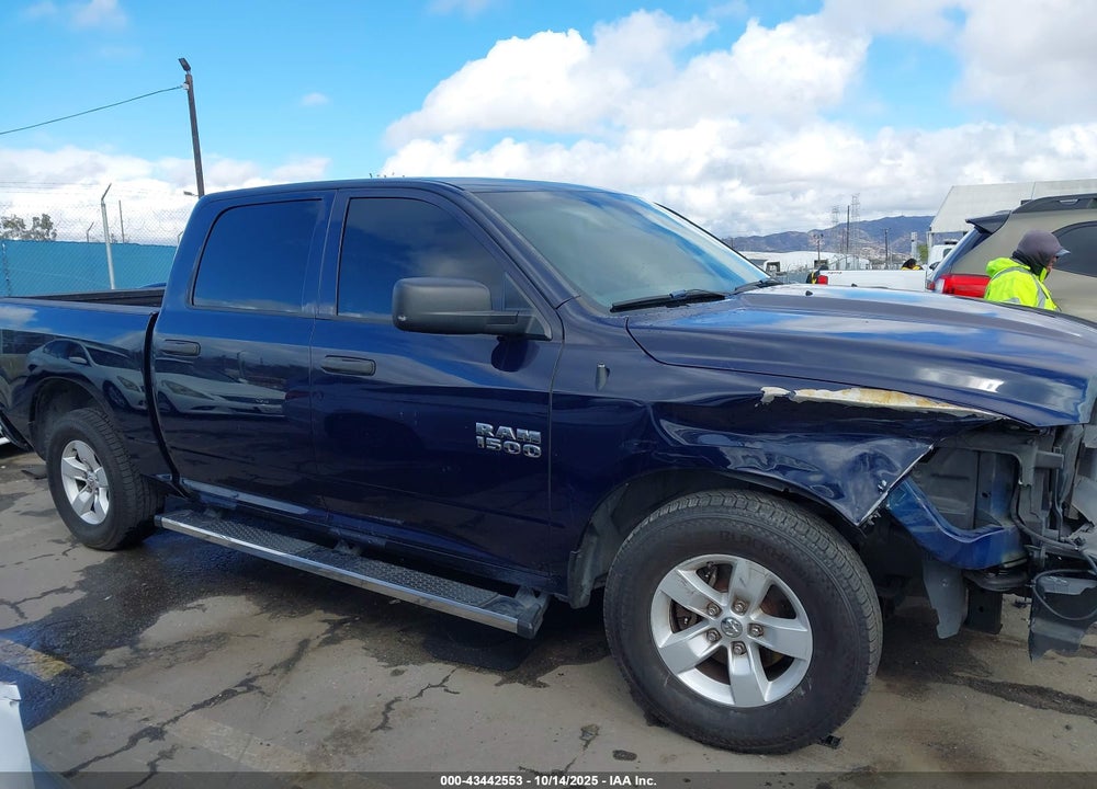 2016 RAM 1500 VIN: 1C6RR6KG9GS306551