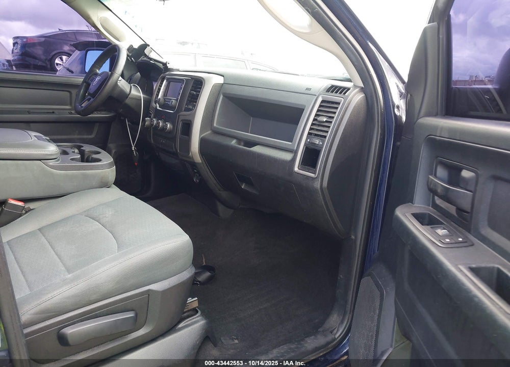 2016 RAM 1500 VIN: 1C6RR6KG9GS306551