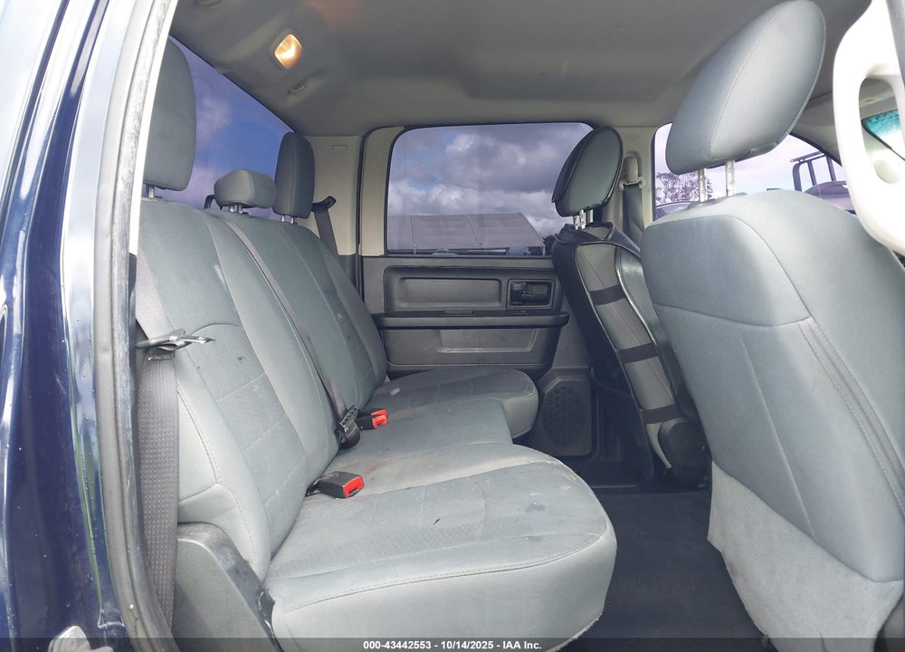 2016 RAM 1500 VIN: 1C6RR6KG9GS306551