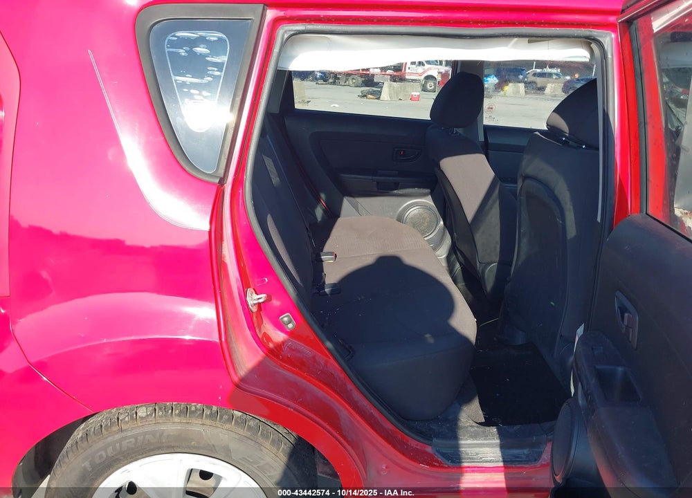2013 KIA SOUL VIN: KNDJT2A56D7621287