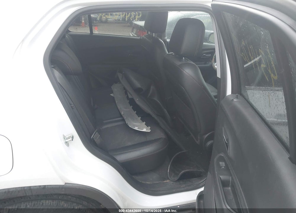 2019 CHEVROLET TRAX LT VIN: 3GNCJPSB8KL405084