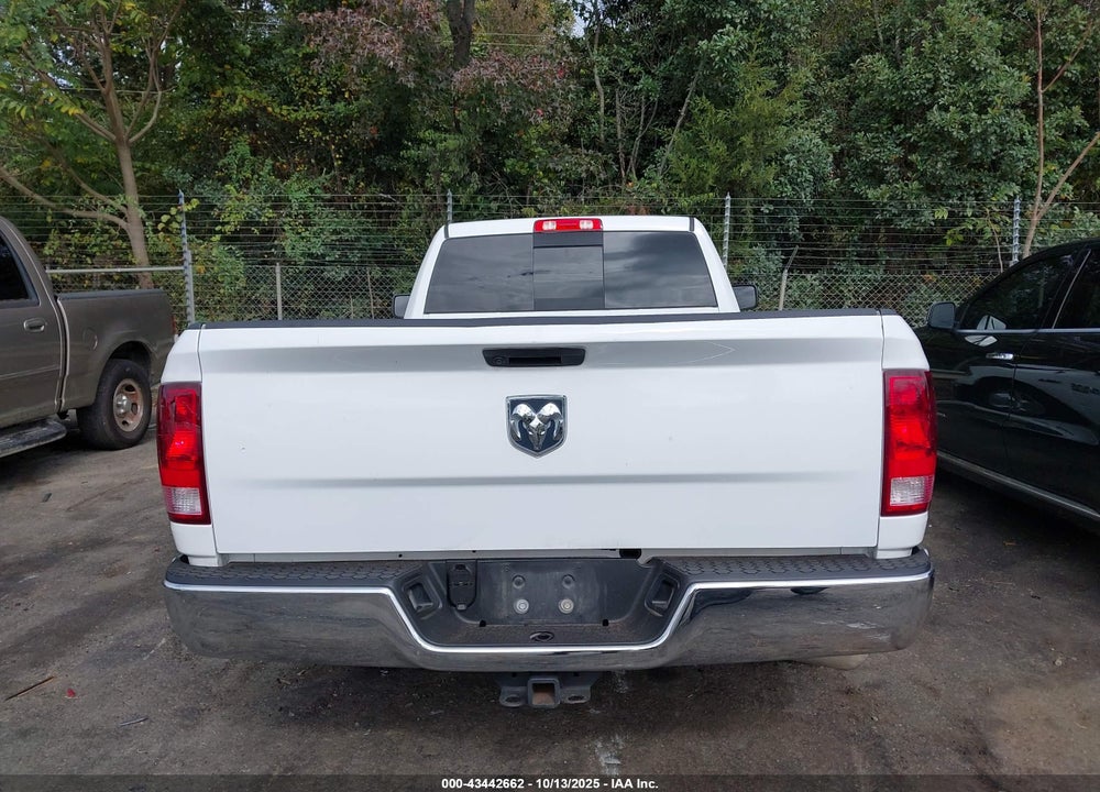 2020 RAM 1500 CLASSIC TRADESMAN 4X2 8' BOX VIN: 3C6JR6DT4LG138827