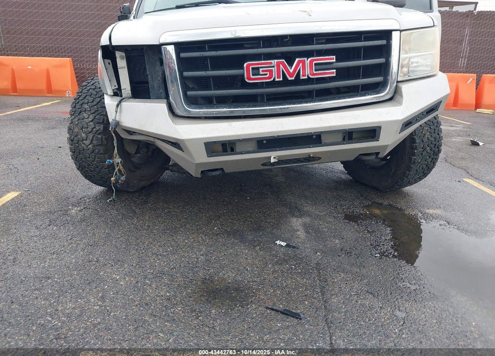 2008 GMC SIERRA 1500 VIN: 2GTFC13YX81165773