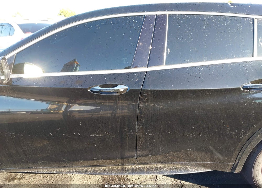 2018 INFINITI QX30 VIN: SJKCH5CP5JA055984