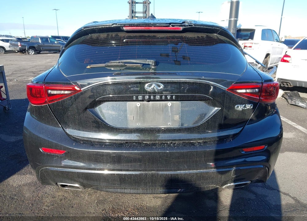 2018 INFINITI QX30 VIN: SJKCH5CP5JA055984