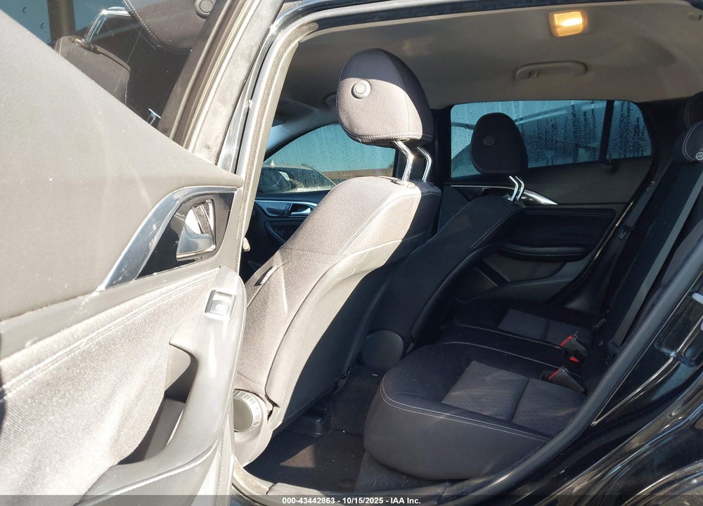 2018 INFINITI QX30 VIN: SJKCH5CP5JA055984