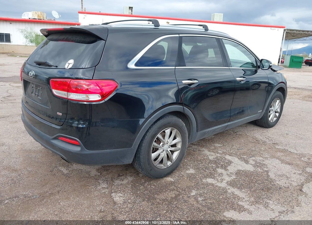2016 KIA SORENTO 2.4L LX VIN: 5XYPGDA35GG028178