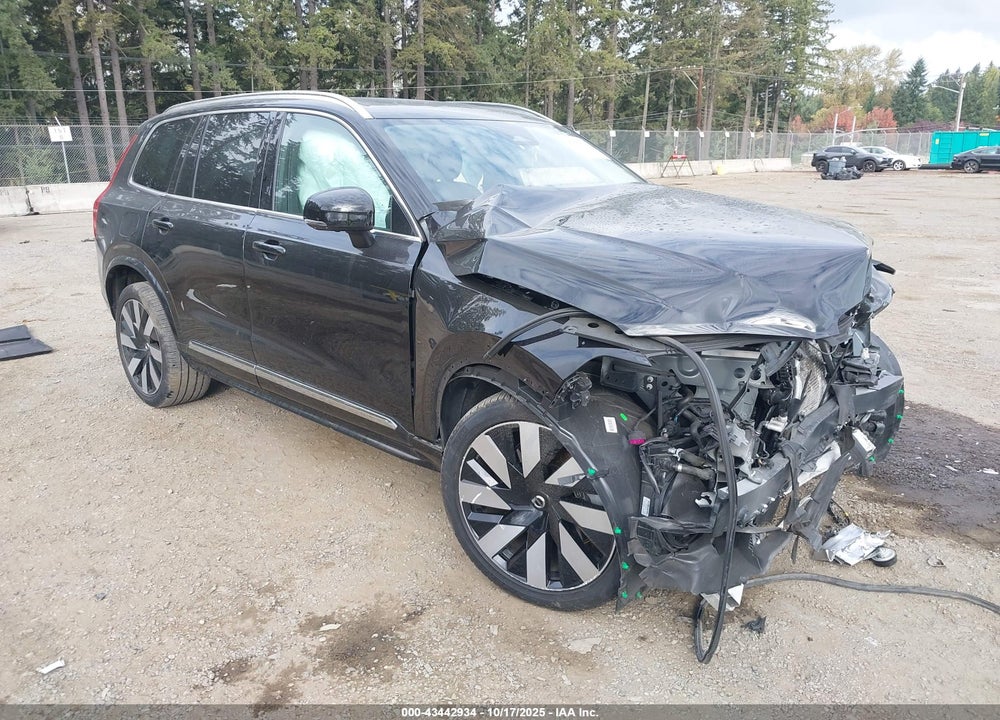 2025 VOLVO XC90 PLUG-IN HYBRID T8 PLUS 7-SEATER VIN: YV4H60PE0S1307861