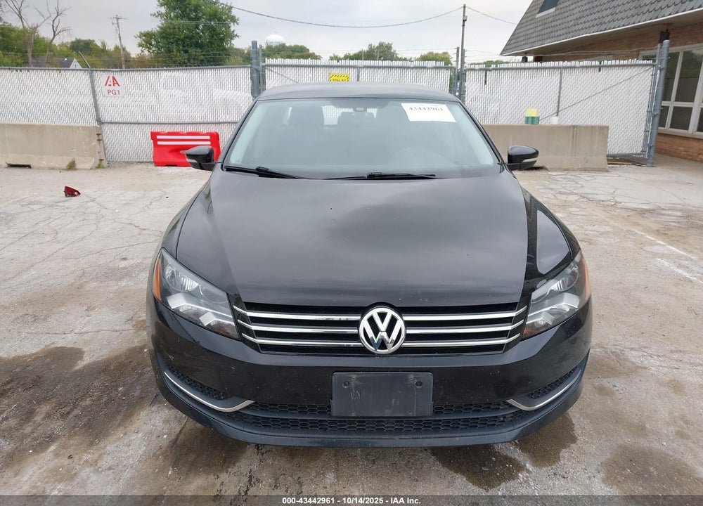 2015 VOLKSWAGEN PASSAT VIN: 1VWAS7A36FC018118