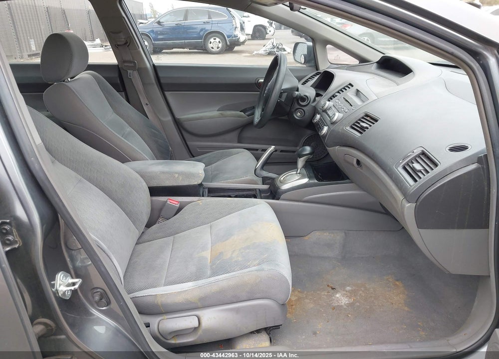 2011 HONDA CIVIC VIN: 2HGFA1F50BH304123