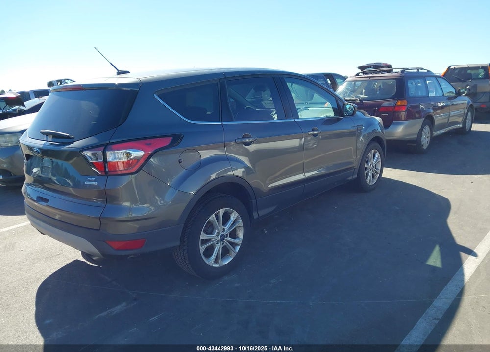 2017 FORD ESCAPE VIN: 1FMCU0GD7HUC64827