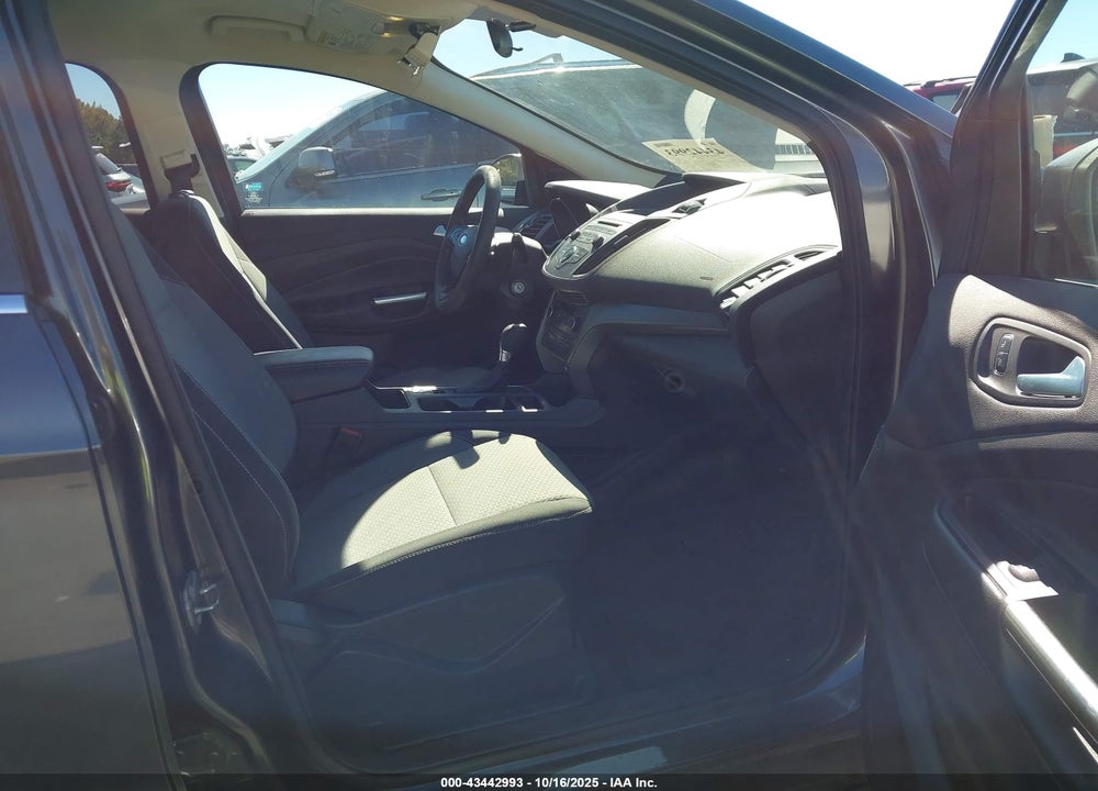 2017 FORD ESCAPE VIN: 1FMCU0GD7HUC64827
