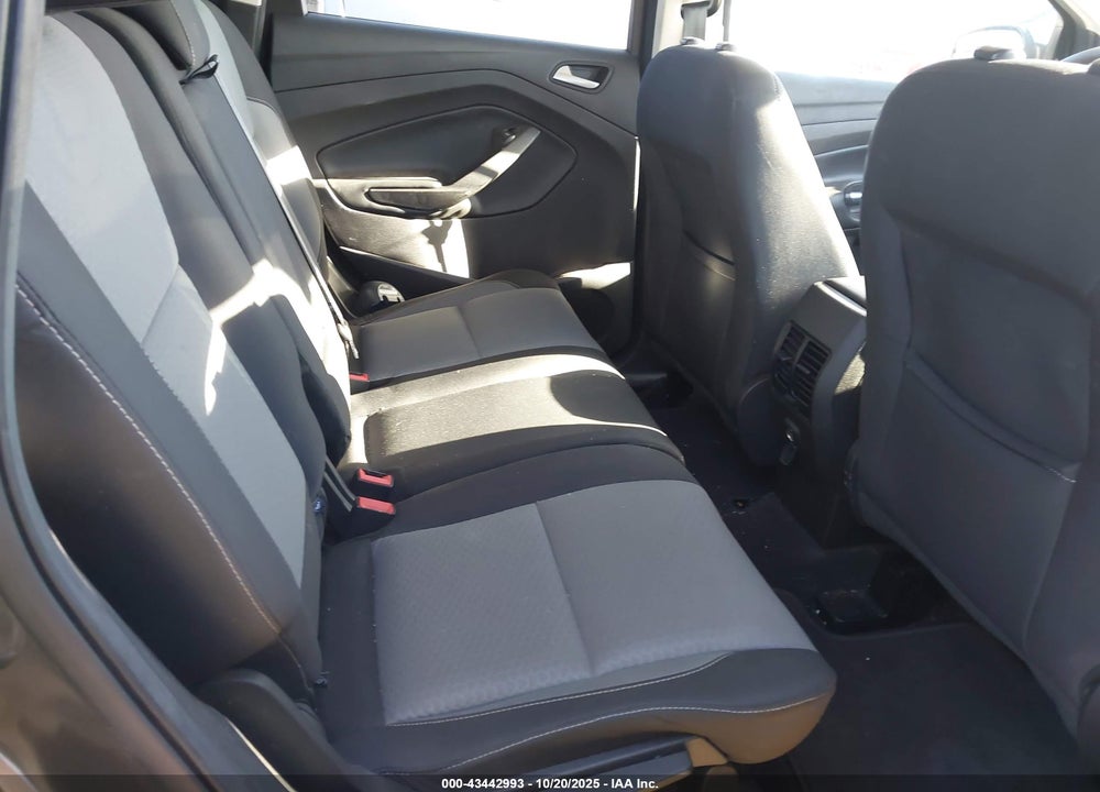 2017 FORD ESCAPE VIN: 1FMCU0GD7HUC64827