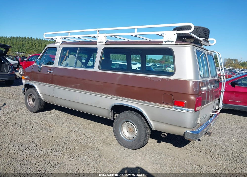 1988 CHEVROLET G20 VIN: 2GNEG25K5J4116331