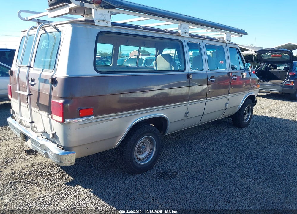 1988 CHEVROLET G20 VIN: 2GNEG25K5J4116331