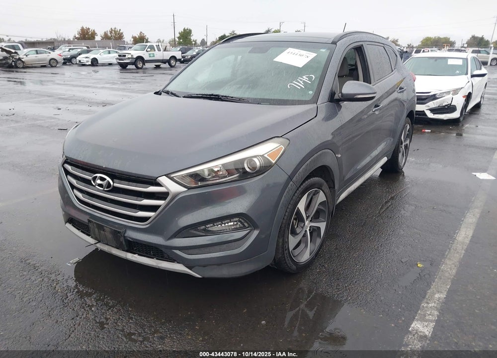 2017 HYUNDAI TUCSON VALUE VIN: KM8J33A25HU562778
