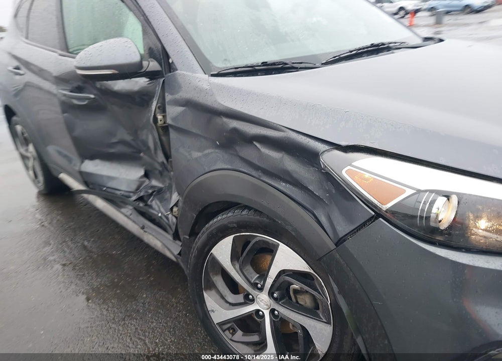 2017 HYUNDAI TUCSON VALUE VIN: KM8J33A25HU562778