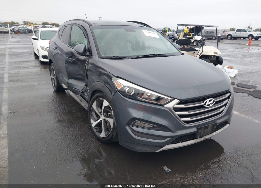 2017 HYUNDAI TUCSON VALUE VIN: KM8J33A25HU562778