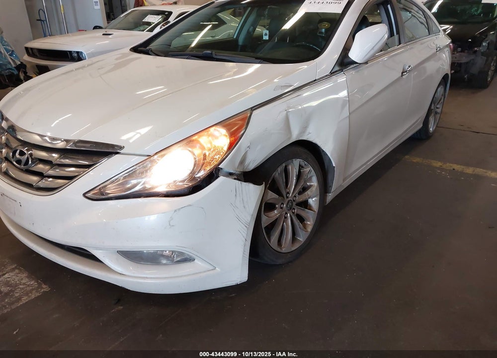 2011 HYUNDAI SONATA VIN: 5NPEC4ACXBH166951