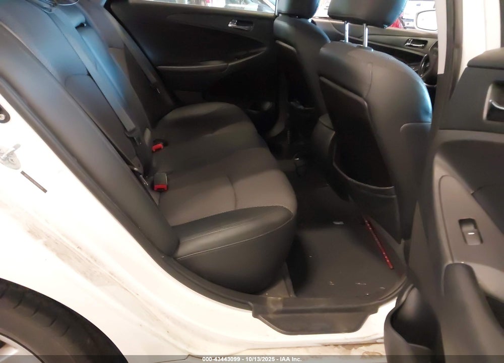 2011 HYUNDAI SONATA VIN: 5NPEC4ACXBH166951