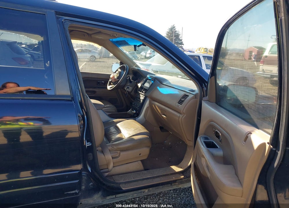 2006 HONDA PILOT EX-L VIN: 2HKYF18756H552064